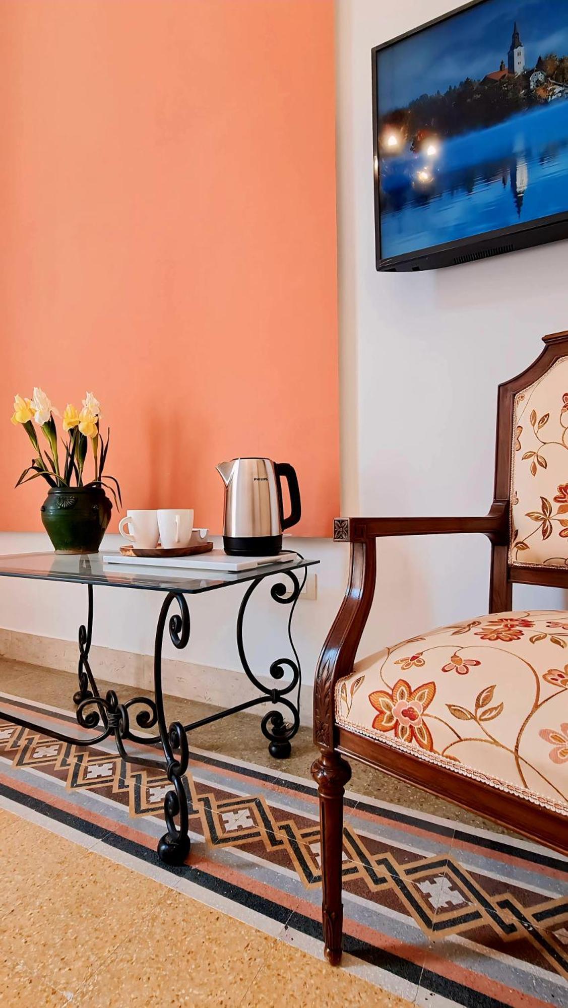 Maisonnouveau Палермо Экстерьер фото